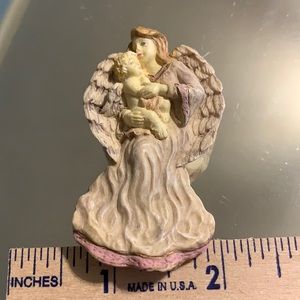 Vintage Fashion Brooch Angle